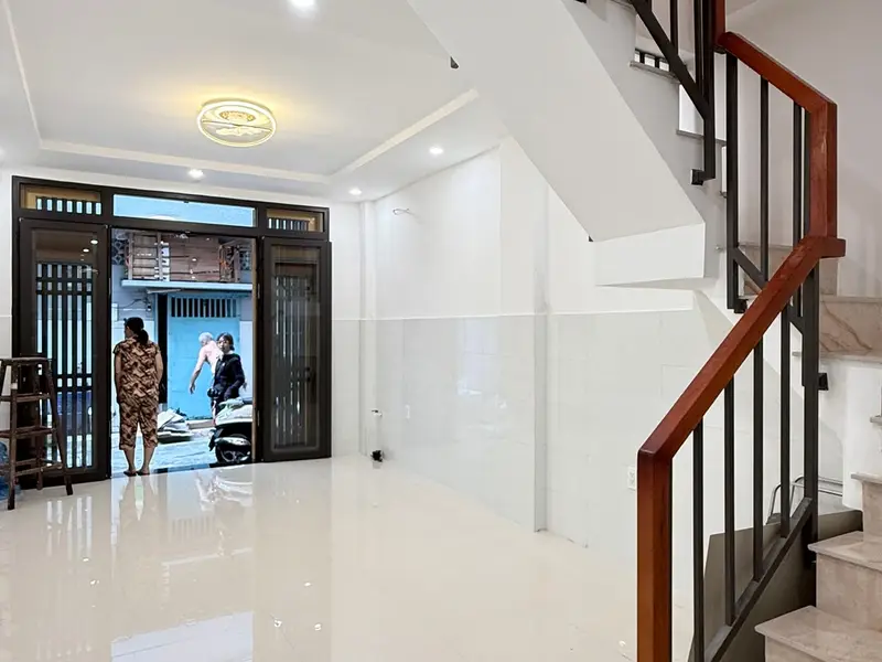 Siêu phẩm nhà hẻm xe tải Tân Phú, 34m2, đầy đủ nội thất, chỉ 4.95 tỷ... Bán nhà riêng tại Phú Thạnh, Hồ Chí Minh 01