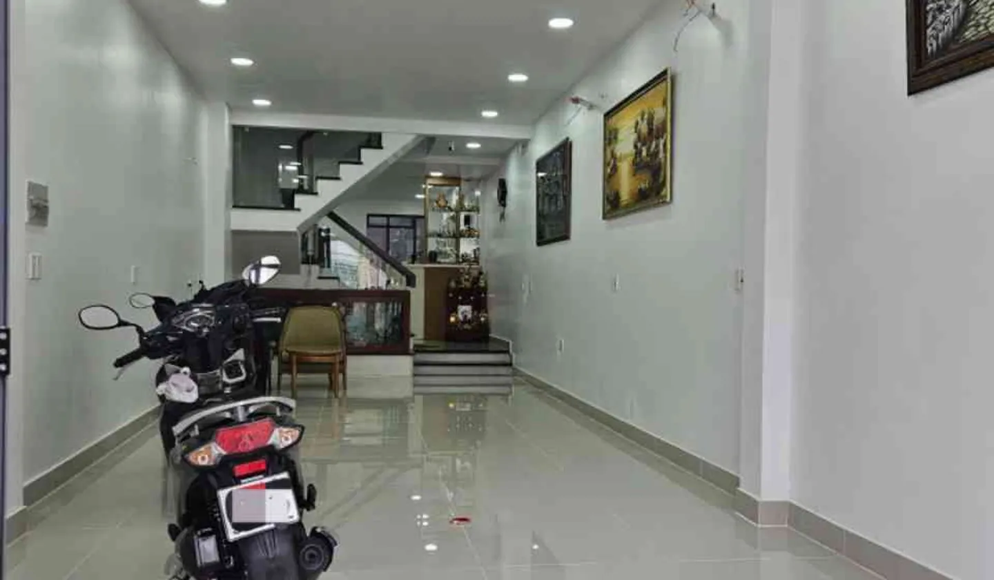 Bán nhà mặt phố 4 tầng quận 8 giá 16 tỷ diện tích 79m2... Bán nhà mặt phố tại Chánh Hưng, Hồ Chí Minh 01