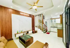 Bán nhà riêng 5 tầng hướng Nam tại Thạch Bàn, Sài Đồng, diện tích 43m², mặt tiền 6.3m... Bán nhà riêng tại Long Biên, Hà Nội 01