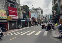 Nhà Phú Nhuận sát mặt tiền, rộng 6m, tiện nghi hiện đại... Bán nhà riêng tại Cầu Kiệu, Hồ Chí Minh 01