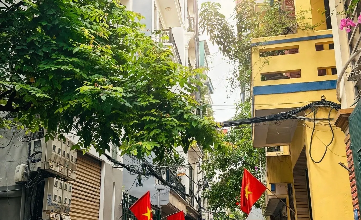 Cơ hội sở hữu nhà phân lô mới đẹp ngay Lạc Long Quân, tặng full nội thất giá tốt... Bán nhà riêng tại Tây Hồ, Hà Nội 01