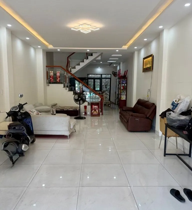 Nhà mặt phố 4 tầng gần Aeon Bình Tân giá giảm còn 26 tỷ... Bán nhà mặt phố tại An Lạc, Hồ Chí Minh 01