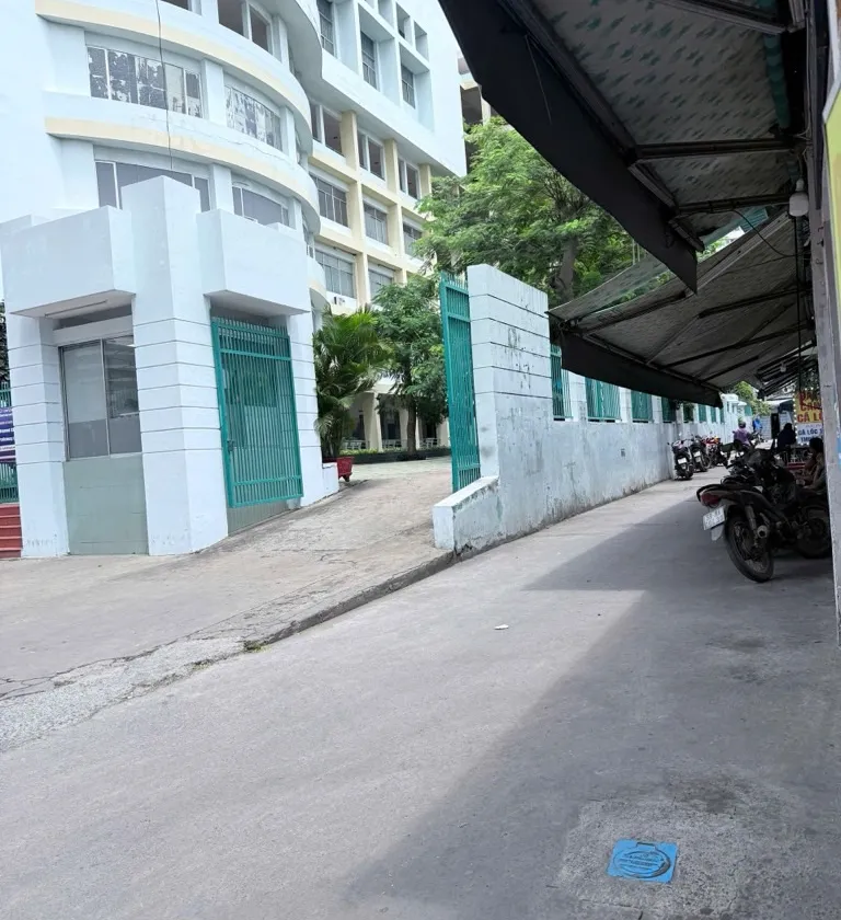 Nhà rộng mặt tiền khủng gần Q1 giá chỉ 9.99 tỷ tại Bình Thạnh - cơ hội hiếm có... Bán nhà riêng tại Thạnh Mỹ Tây, Hồ Chí Minh 01