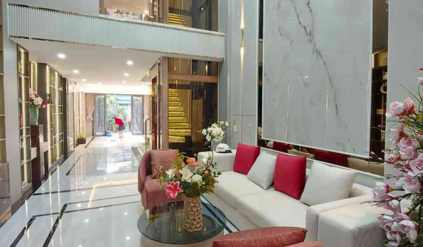 Siêu phẩm 5 tầng Thang Máy 450Kg Mới 100%.
Nội thất giá trị tiền tỷ, vào là mê, mê là ngủ luôn... Bán nhà riêng tại Thông Tây Hội, Hồ Chí Minh 01