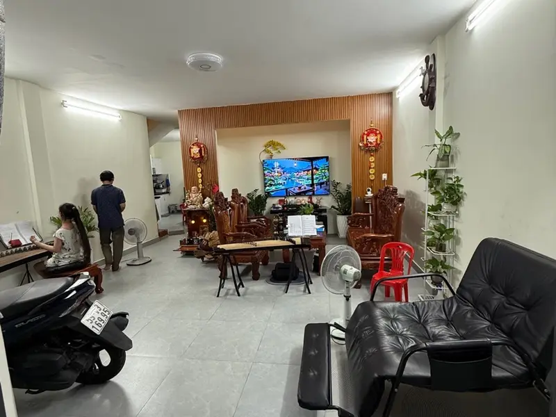 🔥 NHÀ DIỆN TÍCH KHỦNG 90M² – NGANG 5.6M – NỞ HẬU TÀI LỘC 🔥
Vị trí: Gần Bệnh viện Hồng Đức, UBND... Bán nhà riêng tại Thông Tây Hội, Hồ Chí Minh 01