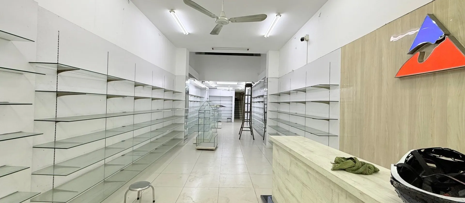 Nhà 6 tầng mặt phố Cầu Kiệu siêu đỉnh, sẵn sàng kinh doanh... Bán nhà mặt phố tại Cầu Kiệu, Hồ Chí Minh 01