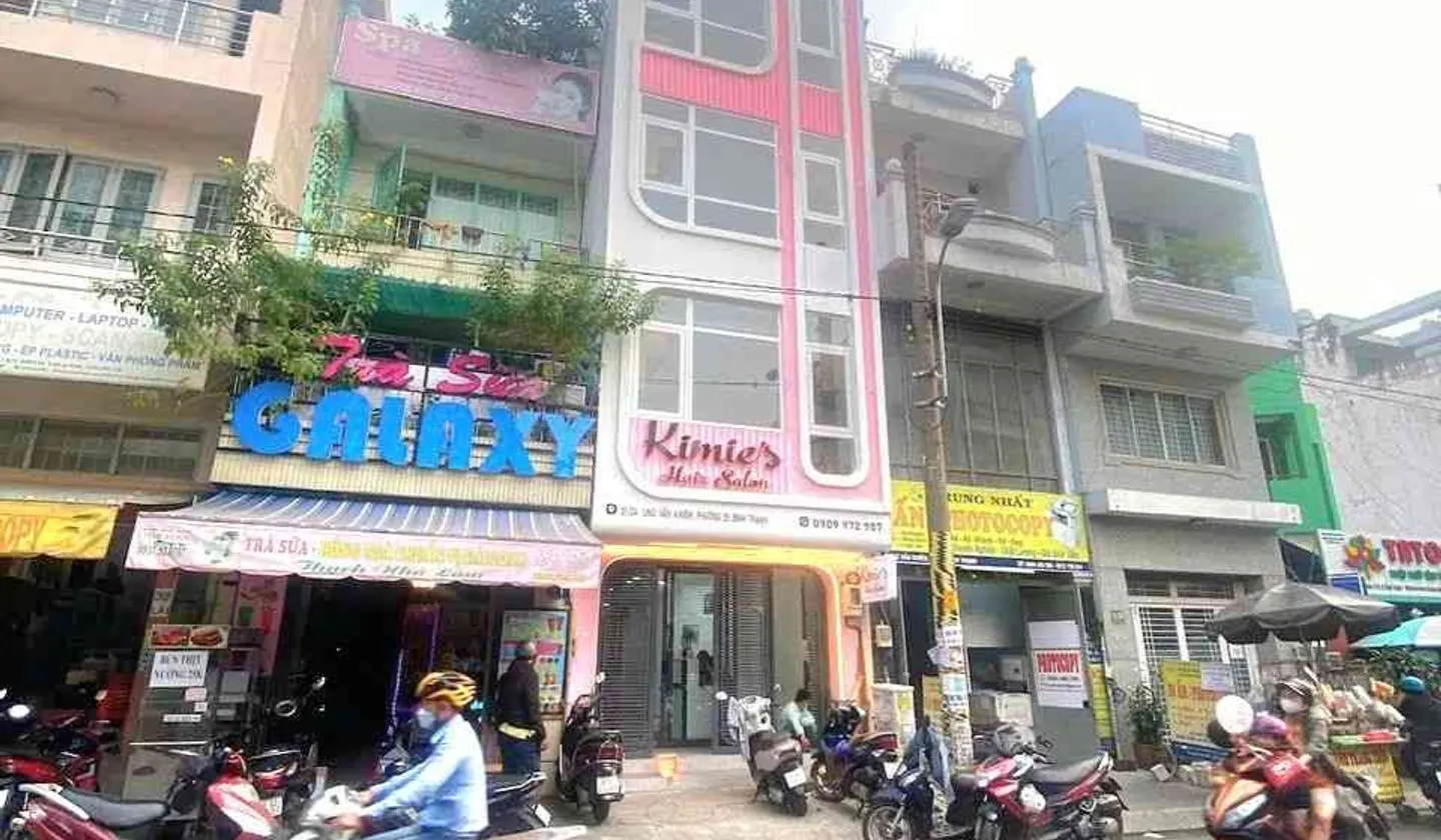 Gấp bán hạ 2 tỉ cho nhà mô hình chdv với 21 phòng. Vị trí đắc địa gần khu các đại học. Hoạt động hq... Bán nhà riêng tại Thạnh Mỹ Tây, Hồ Chí Minh 01