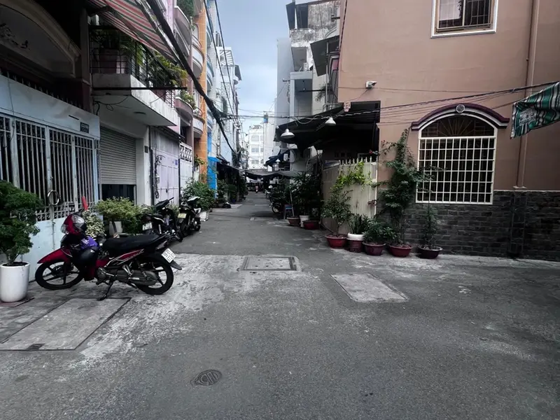 Bán nhà riêng Quận 3 vị trí yên tĩnh, tiện lợi, hẻm ô tô, 6 phòng ngủ, giá 10.6 tỷ... Bán nhà riêng tại Nhiêu Lộc, Hồ Chí Minh 01