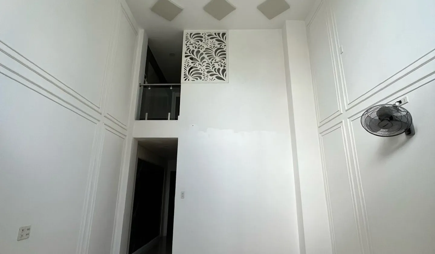 Căn hộ dịch vụ -Đường tỉnh lộ 10 - Bình Tân , DT 73m2- giá 6,8 tỷ , xung quanh đầy đủ tiện ích... Bán nhà riêng tại Bình Tân, Hồ Chí Minh 01