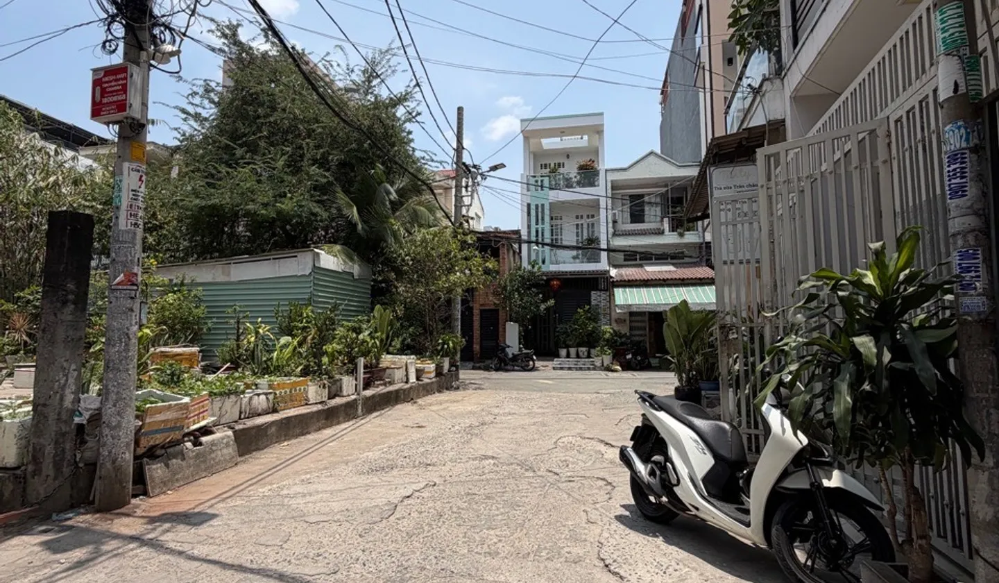 Nhà rộng mặt tiền lớn, gần Aeon Tân Phú - Tân Sơn Nhì... Bán nhà riêng tại Tân Sơn Nhì, Hồ Chí Minh 01
