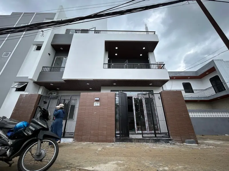 Cơ hội hiếm có sở hữu nhà 3 tầng mới toàn bộ nội thất tại kiệt ôtô Tôn Đản... Bán nhà riêng tại An Khê, Đà Nẵng 01