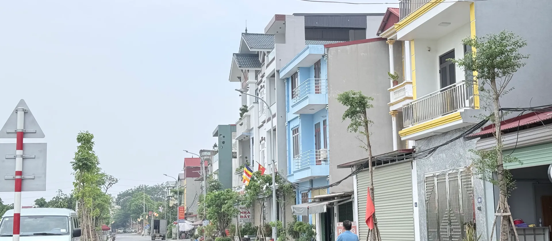 56M² NAM HỒNG – 7 CHỖ ĐỖ CỬA – CÁCH VÕ VĂN KIỆT 50M – 5’ TỚI CẦU THĂNG LONG - NHỈNH 4 TỶ... Bán đất tại Phúc Thịnh, Hà Nội 01