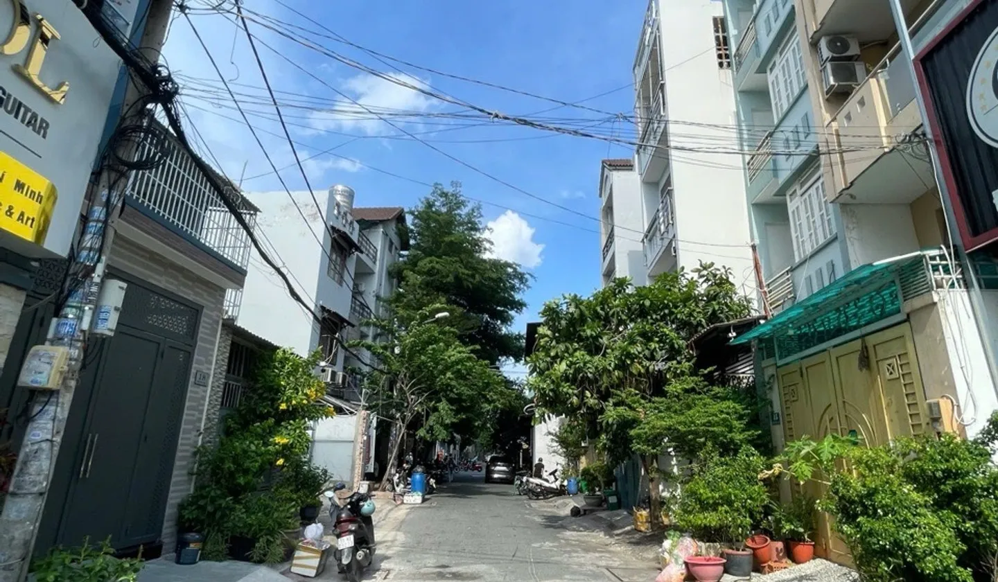 Bán nhà mặt phố diện tích lớn, vị trí đắc địa tại quận Tân Phú... Bán nhà mặt phố tại Phú Thọ Hòa, Hồ Chí Minh 01