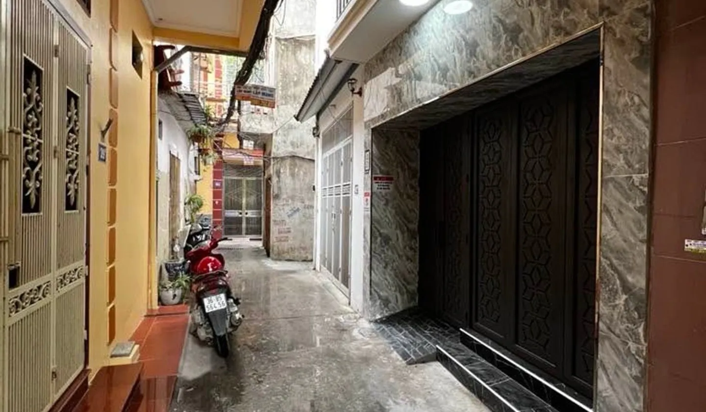 11,8 tBán nhà mặt phố 6 tầng tại khu vực Lĩnh Nam, diện tích 44.6m²... Bán nhà mặt phố tại Vĩnh Hưng, Hà Nội 01