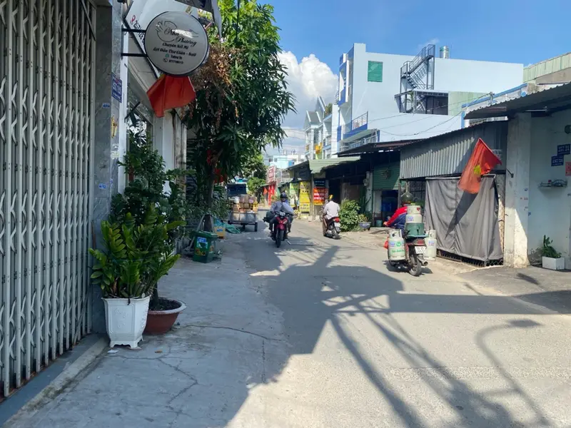 Bán nhà bình Tân 5 tỷ diện tích lớn nhà đẹp giá rẻ... Bán nhà riêng tại Bình Tân, Hồ Chí Minh 01