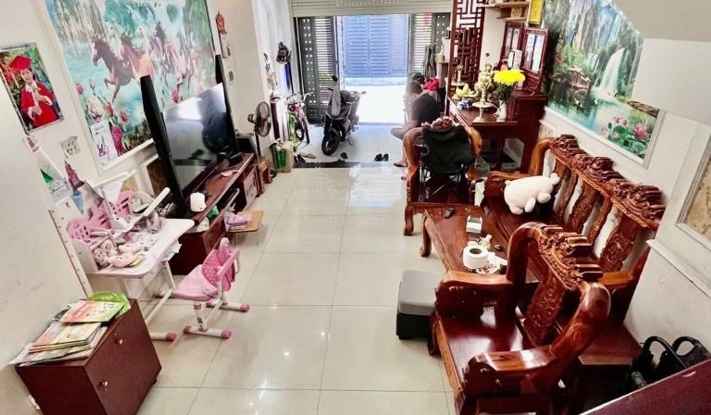Nhà 5 tầng _ HXH 7m _ đất dài 17 m _ sát chợ Thạnh Xuân _ Hà Huy giáp quận 12... Bán nhà riêng tại Thới An, Hồ Chí Minh 01