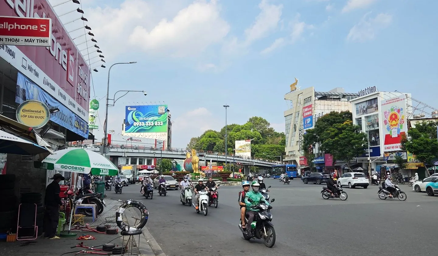DÒNG TIỀN 15TR/THÁNG – NHÀ 5 TẦNG TÂN BÌNH – GẦN CỘNG HÒA - NHỈNH 6 TỶ... Bán nhà riêng tại Tân Sơn Nhất, Hồ Chí Minh 01
