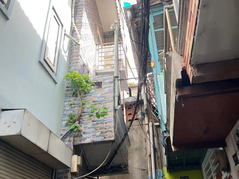 Nhà nhỏ giá hời ngay Hồng Bàng - Giảm sốc chờ chủ mới... Bán nhà riêng tại Minh Phụng, Hồ Chí Minh 01