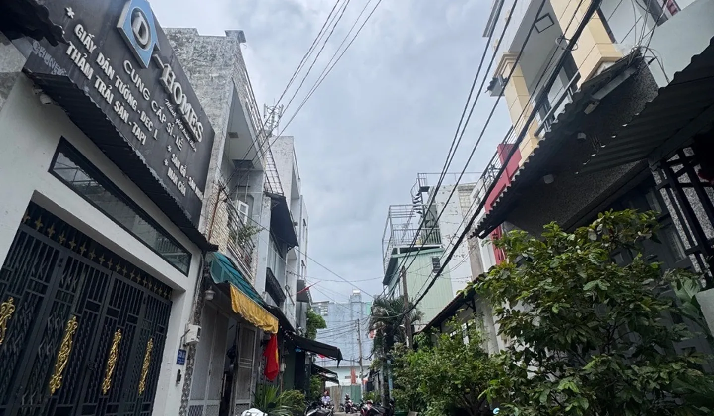 Ngay Aeon Tân Phú, Hương Lộ 3, 4x15m ( Nở Hậu 4,2m ) Chỉ Nhỉnh 5₫... Bán nhà riêng tại Bình Hưng Hòa, Hồ Chí Minh 01