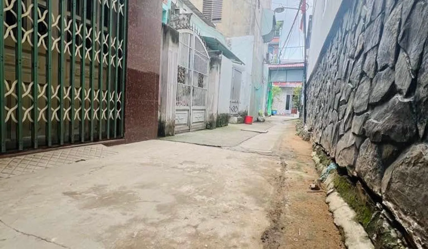 Nhà 2 tầng hẻm thông khóa gần Hồ Học Lãm, Bình Tân - Giá cực sốc... Bán nhà riêng tại An Lạc, Hồ Chí Minh 01
