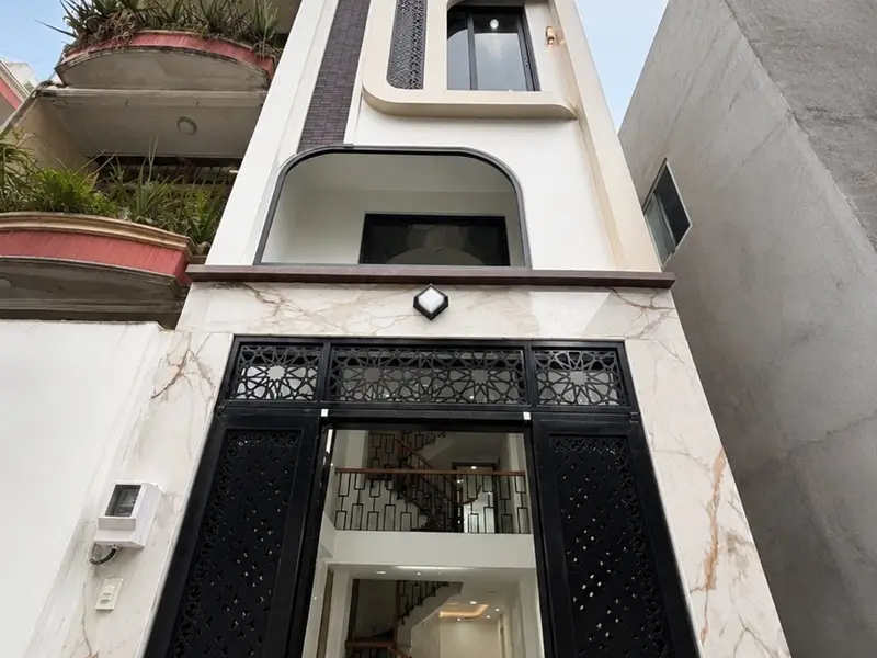 Nhà đẹp 5 tầng hẻm xe hơi Quận 10, thiết kế sang trọng... Bán nhà riêng tại Hòa Hưng, Hồ Chí Minh 01