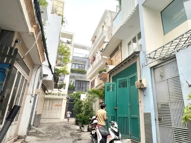 Nhà 4 Tầng Đẹp Phan Đăng Lưu Giá Sốc 6.4 Tỷ - Sẵn Xe Hơi Đậu Cửa... Bán nhà riêng tại Gia Định, Hồ Chí Minh 01