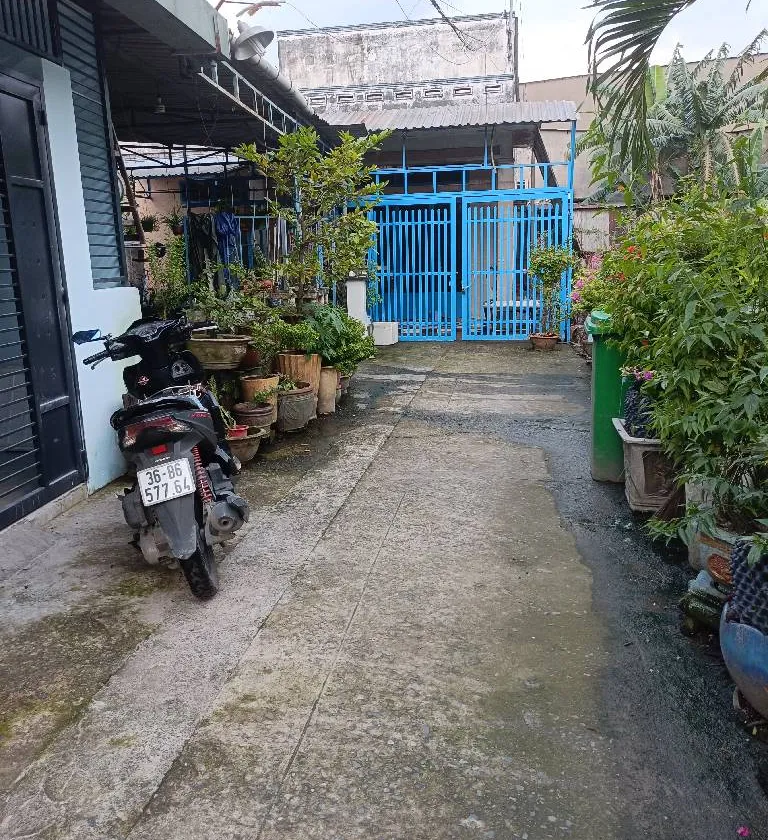 Bán nhà riêng 2 tầng trung tâm Hóc Môn, 93m2, giá 4,5 tỷ đồng... Bán nhà riêng tại Đông Thạnh, Hồ Chí Minh 01