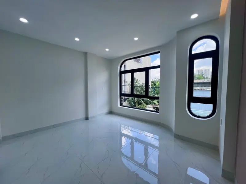Nhà 3 tầng ngập tràn tiện nghi bên Nguyễn Xiển, Long Bình... Bán nhà riêng tại Long Bình, Hồ Chí Minh 01
