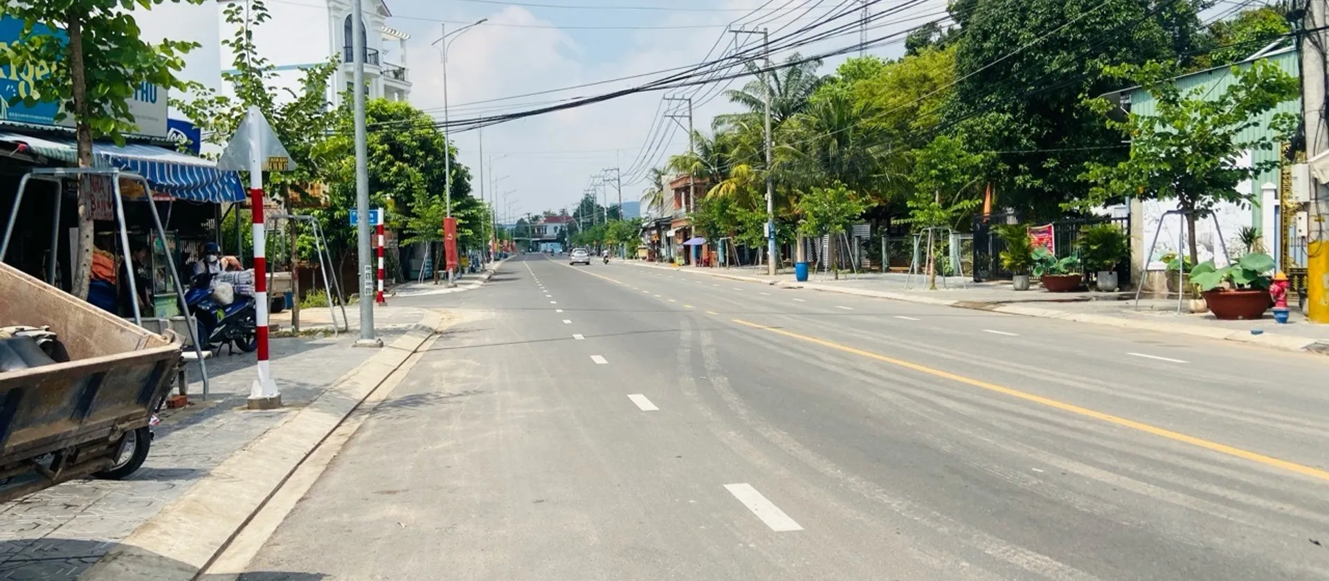 Nhà mặt phố phường Dĩ An, Hồ Chí Minh - xây 3 tầng, diện tích rộng, thích hợp kinh doanh... Bán nhà mặt phố tại Dĩ An, Hồ Chí Minh 01