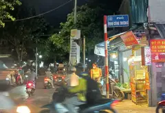 Định Công Thượng 100m2, ô tô đỗ cổng, tương lai ra mặt phố, chủ cần bán gấp hạ 2 tỷ giá 20 tỷ... Bán nhà riêng tại Định Công, Hà Nội 02