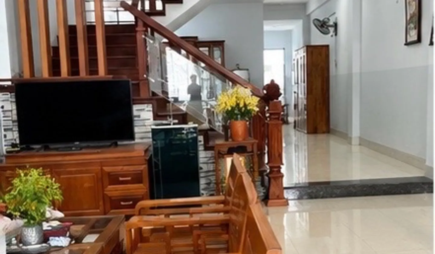 🏡 NHÀ ĐẸP HÒA PHÚ 15 – HÒA KHÁNH, ĐÀ NẴNG
✨ 97M² – NGANG 5M VUÔNG ĐẸP – NHÀ 2 TẦNG HIỆN ĐẠI... Bán nhà mặt phố tại Hòa Khánh, Đà Nẵng 01