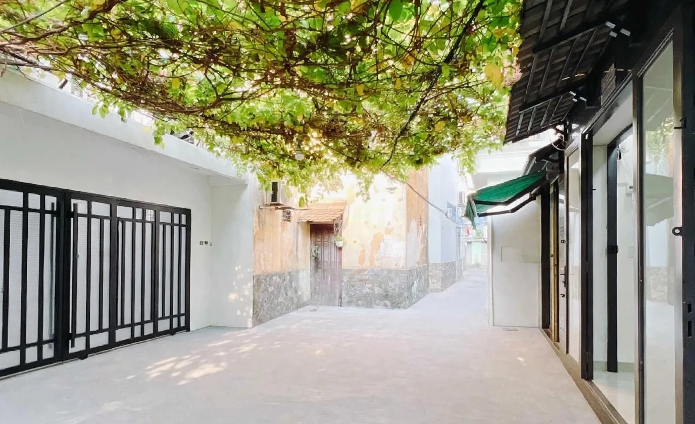 NHÀ TÔN ĐẢN - 70M2 - 5.29T - NGANG 5 - SHR - NỞ HẬU... Bán nhà riêng tại Khánh Hội, Hồ Chí Minh 01
