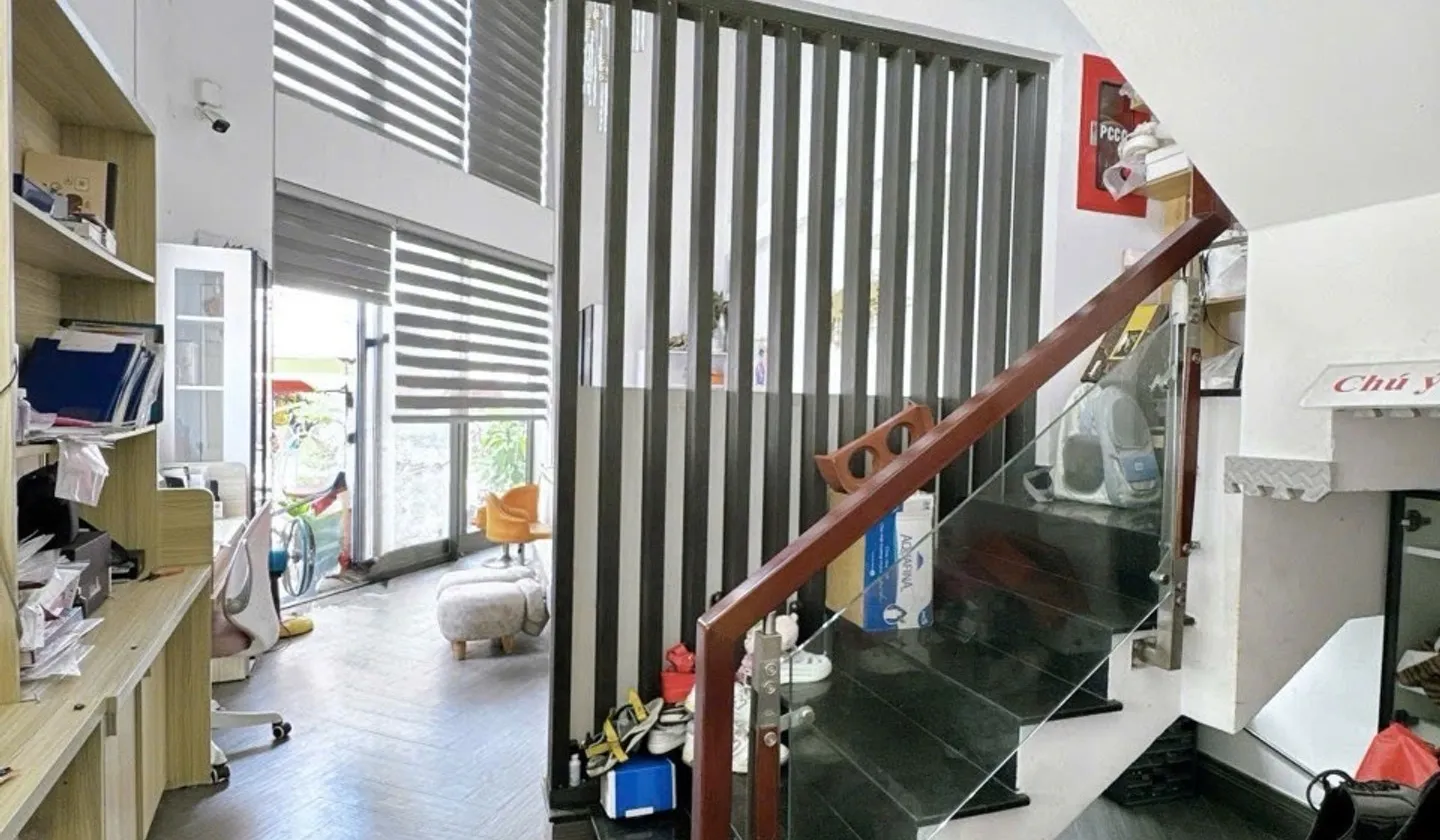 Cơ hội sở hữu nhà mặt tiền 7 tầng thang máy, trung tâm Quận 8 giá chỉ 12 tỷ... Bán nhà mặt phố tại Chánh Hưng, Hồ Chí Minh 01