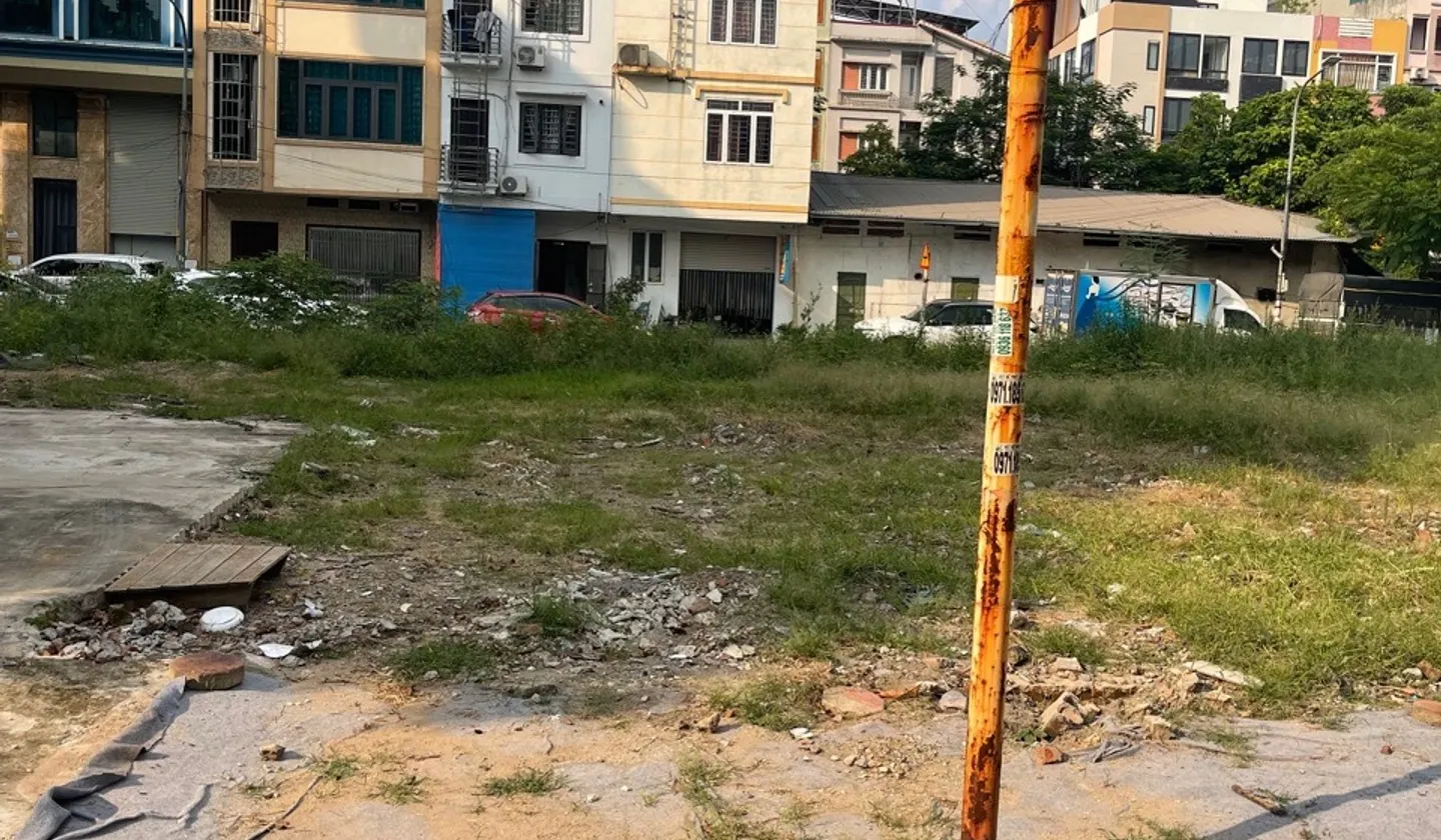 Cơ hội sở hữu đất phân lô ô tô tránh tại Phường Phú Diễn với giá ưu đãi... Bán đất tại Phú Diễn, Hà Nội 01