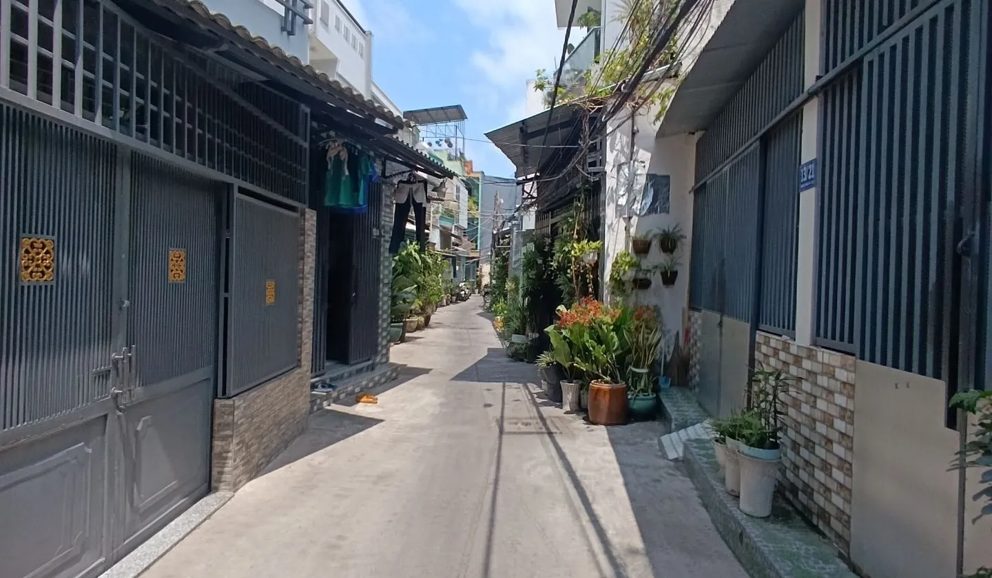 Bán nhà riêng Phường Chánh Hưng Quận 8, diện tích 71.5 m2, hướng Tây Nam... Bán nhà riêng tại Chánh Hưng, Hồ Chí Minh 01