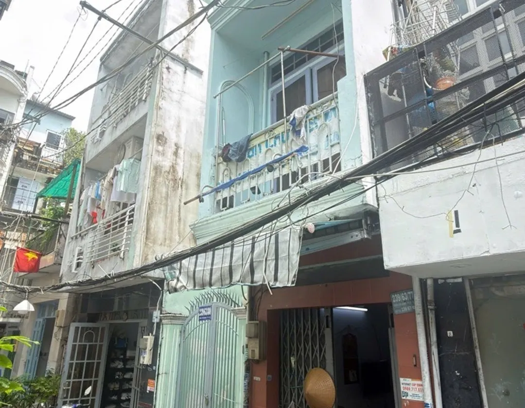 Nhà nhỏ 3 tầng giá 1.85 tỷ tại Phường Nhiêu Lộc, Hồ Chí Minh... Bán nhà riêng tại Nhiêu Lộc, Hồ Chí Minh 01