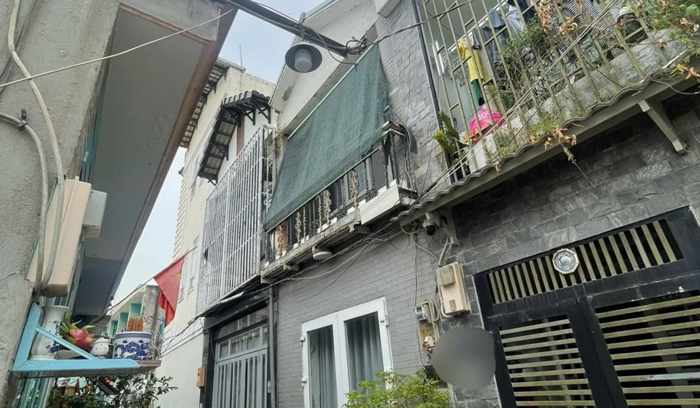 BÁN NHÀ QUẬN 7, ĐƯỜNG HUỲNH TẤN PHÁT KẾ BÊN PHÚ MỸ HƯNG, NHÀ BTCT Ở LIỀN, SỔ RIÊNG GIÁ 3TY CÒN BỚT... Bán nhà riêng tại Tân Mỹ, Hồ Chí Minh 01