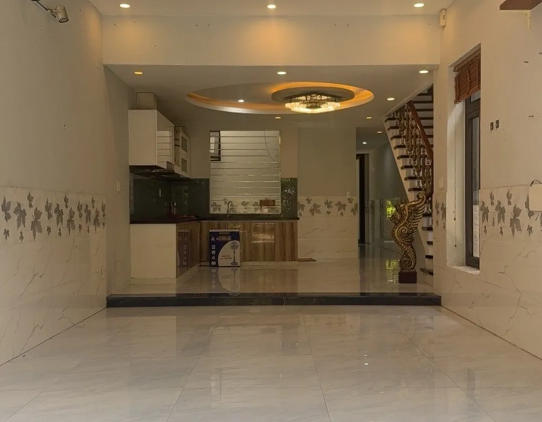 Cơ hội sở hữu nhà mặt tiền 2 tầng giá siêu tốt tại Đà Sơn 2, Liên Chiểu, Đà Nẵng, chỉ hơn 3 tỷ... Bán nhà mặt phố tại Hòa Khánh, Đà Nẵng 01