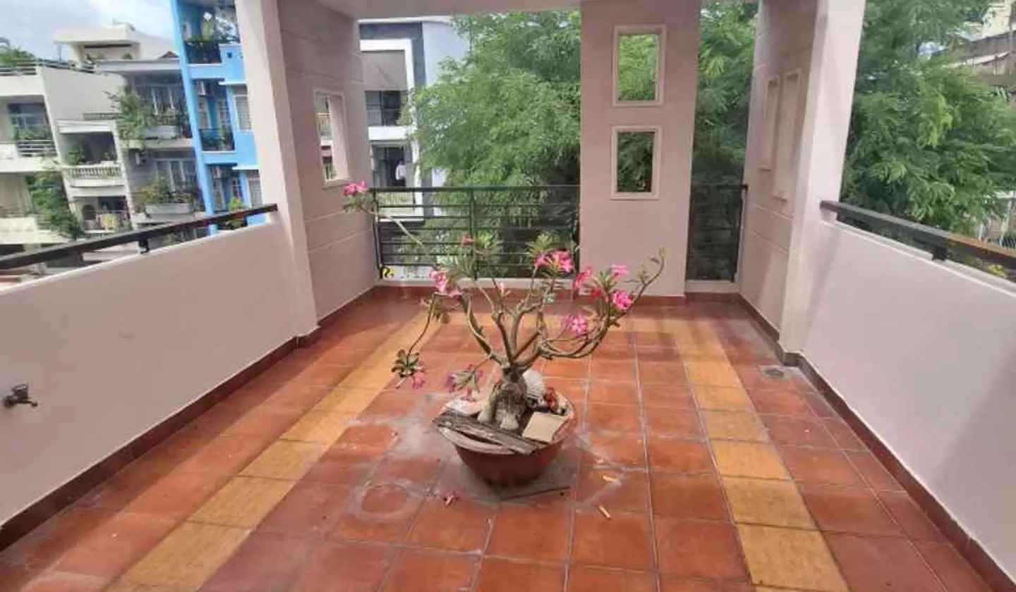 Bán nhà mặt phố tại Quận 10, 4 tầng, diện tích 42.3m², phù hợp kinh doanh... Bán nhà mặt phố tại Vườn Lài, Hồ Chí Minh 01