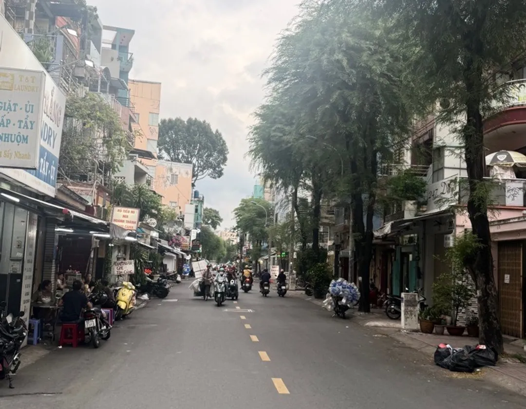 Nhà mặt phố quận 10 giá tốt, vị trí đắc địa kinh doanh cực đỉnh... Bán nhà mặt phố tại Vườn Lài, Hồ Chí Minh 01