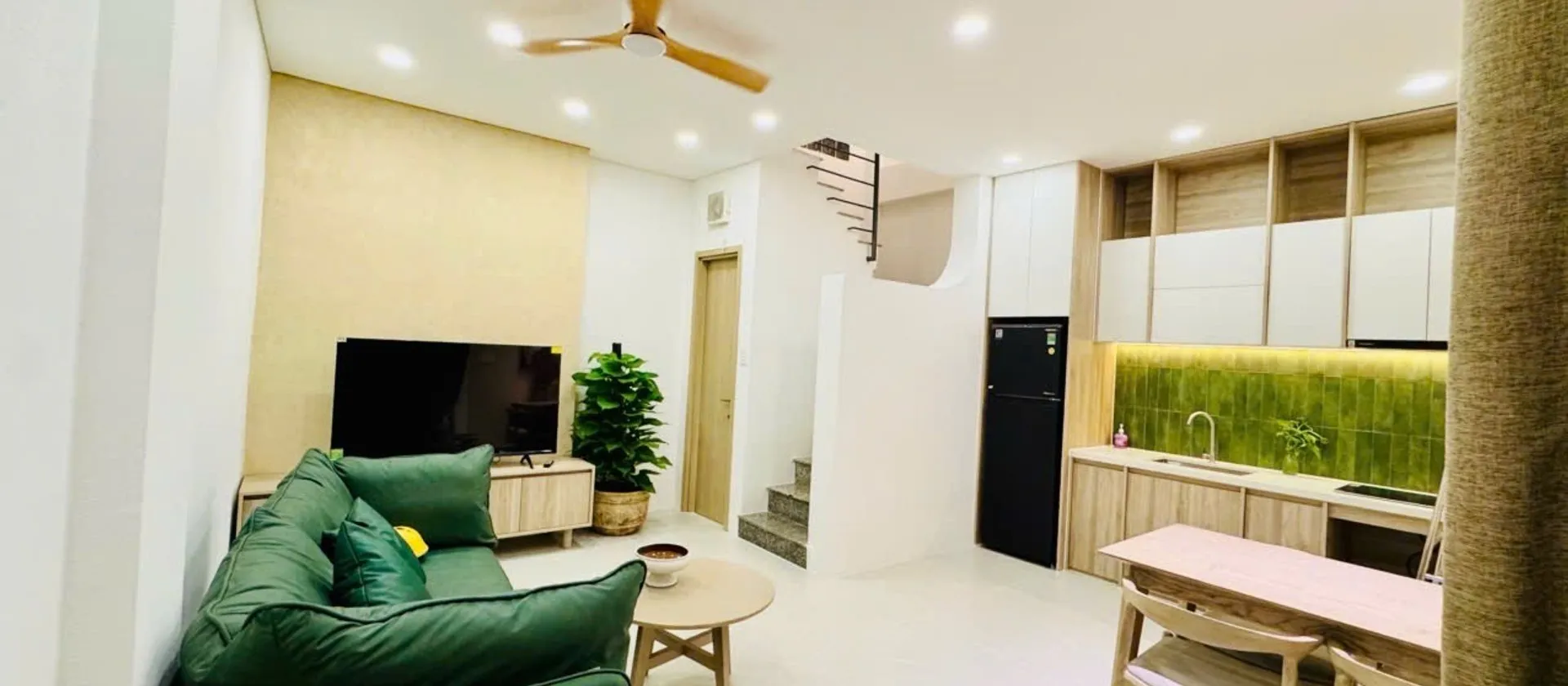 Nhà 3 tầng dễ thương, gần Mặt Tiền Thích Quảng Đức, Hồ Chí Minh, giá 5,45 đồng?... Bán nhà riêng tại Đức Nhuận, Hồ Chí Minh 01