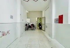 H43: 🚘NHÀ HOÀNG HOA THÁM BÌNH THẠNH XE HƠI
CÁCH 10m DT 28m2
Chỉ 3xx T.Y... Bán nhà riêng tại Gia Định, Hồ Chí Minh 04