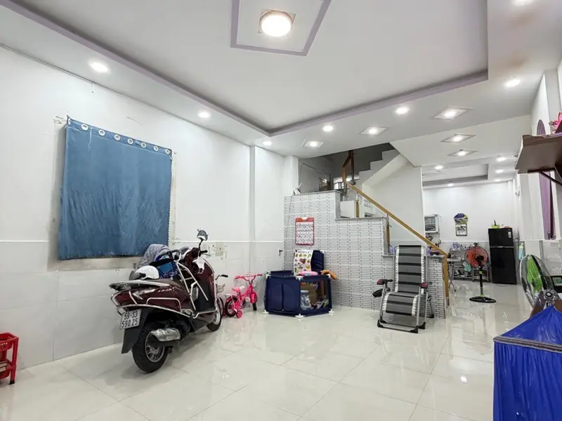NHÀ 2 TẦNG HẺM XE HƠI, NGAY HƯƠNG LỘ 2, SÁT QUẬN 6, TÂN PHÚ. 4.X NHỎ... Bán nhà riêng tại Bình Trị Đông, Hồ Chí Minh 01