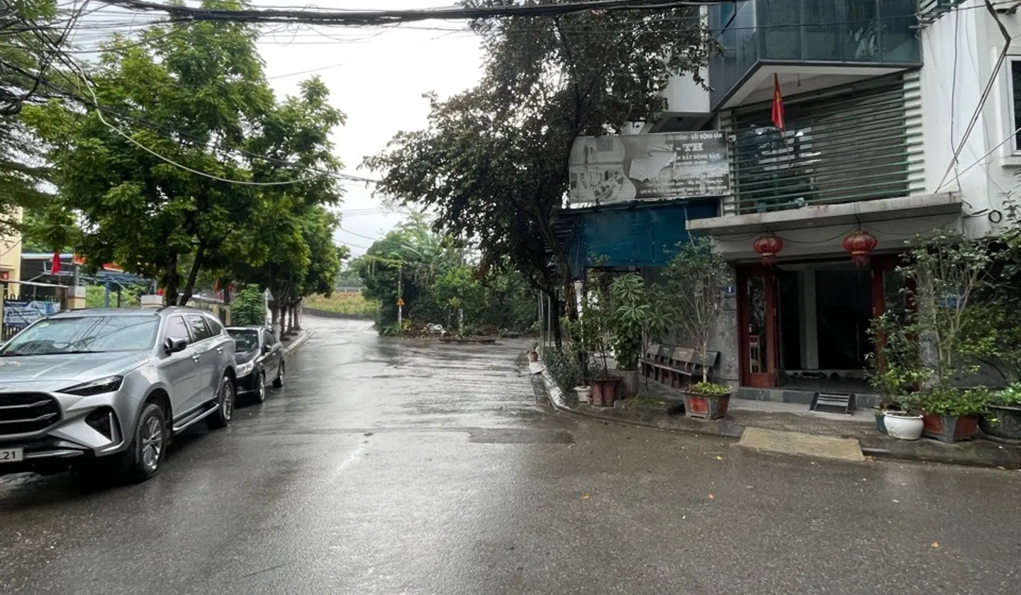 Bán văn phòng 7 tầng lô góc Phường Yên Sở Hà Nội... Bán văn phòng tại Yên Sở, Hà Nội 01