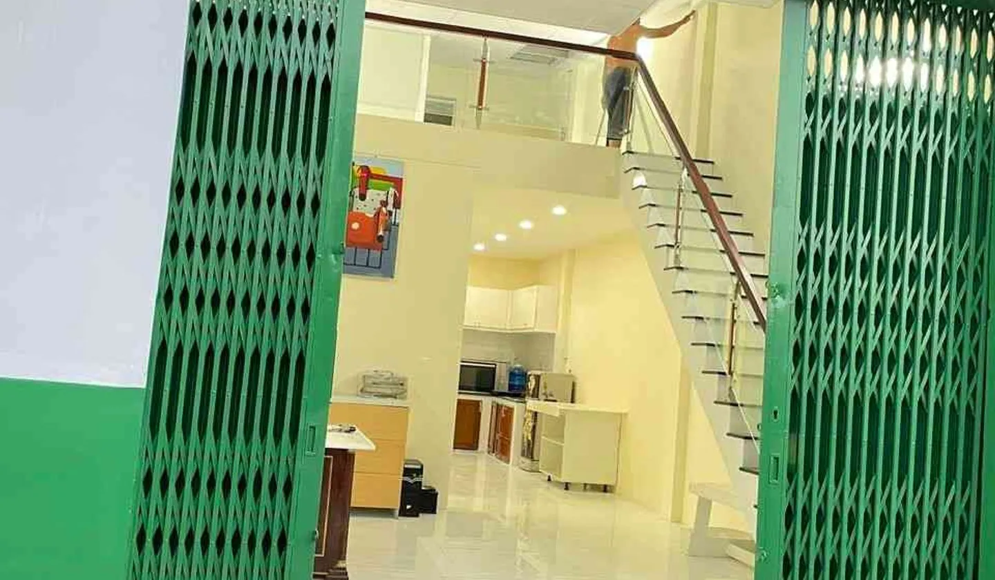 Bán nhà riêng 2 tầng hướng Nam tại xã Hóc Môn, gần quận 12, diện tích 62m²... Bán nhà riêng tại Đông Thạnh, Hồ Chí Minh 01