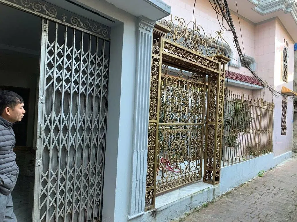 Nhà 3 tầng rộng, mặt tiền lớn tại khu vực yên tĩnh, thuận tiện di chuyển... Bán nhà riêng tại Đồng Nguyên, Bắc Ninh 01