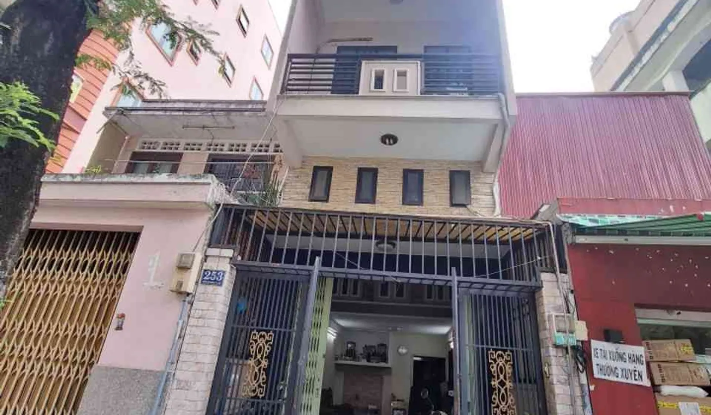 Nhà phố đẳng cấp mặt tiền quận 10, không gian kinh doanh thượng lưu... Bán nhà mặt phố tại Vườn Lài, Hồ Chí Minh 01