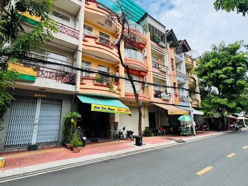 Bán nhà mặt phố giá tốt gần AEON Tạ Quang Bửu Q8, 4 tầng hiện đại.... Bán nhà mặt phố tại Chánh Hưng, Hồ Chí Minh 01