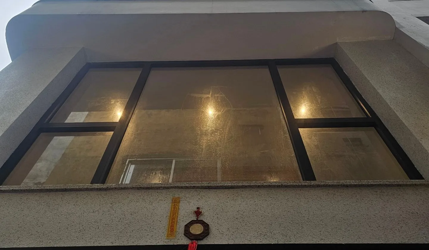Nhà bán là căn lô góc, nằm sau nhà mặt phố Ngô Gia Tự, cách mặt phố 15m.
Nhà mới xây 6 tầng, th... Bán nhà riêng tại Việt Hưng, Hà Nội 01