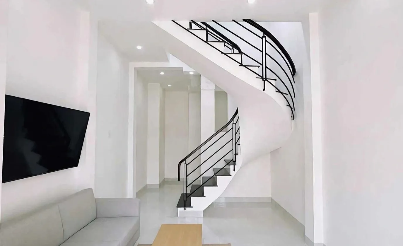 ĐỐI DIỆN SVĐ KHÁNH HỘI - HẺM XE TẢI - 4 TẦNG - NHỈNH 11TỶ... Bán nhà mặt phố tại Khánh Hội, Hồ Chí Minh 01